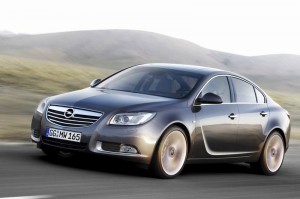 El Opel Insignia es el mejor coche usado del segmento medio, acuerdo al informe de coches usados alemán 2013 elaborado por la GTÜ (Gesellschaft für Technische Überwachung mbH/Asociación para la Supervisión Técnica). 