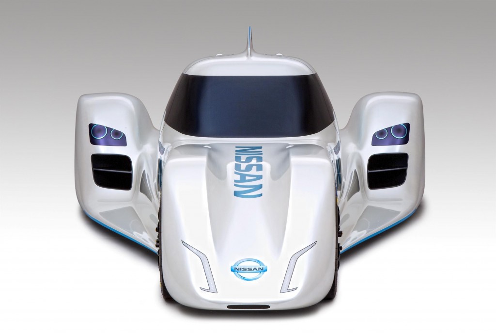 EL NISSAN ZEOD RC ES ÚNICO E INNOVADOR Y SERÁ UN BANCO DE PRUEBAS PARA LA TECNOLOGÍA ELÉCTRICA DEL FUTURO.