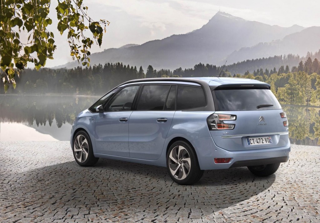 CITROËN DESVELA LAS PRIMERAS IMÁGENES DEL NUEVO GRAND C4 PICASSO. 