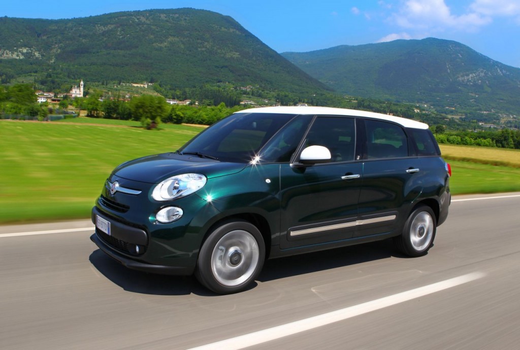 LA FAMILIA 500 CRECE: NUEVO 500L LIVING Y 500L TREKKING.