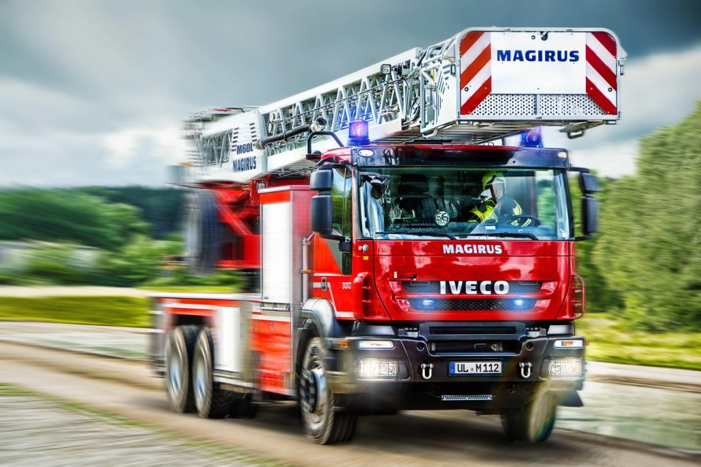 IVECO MAGIRUS BUSCA AL CUERPO DE BOMBEROS DEL AÑO.