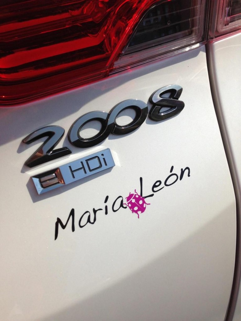 Peugeot 2008 María León.