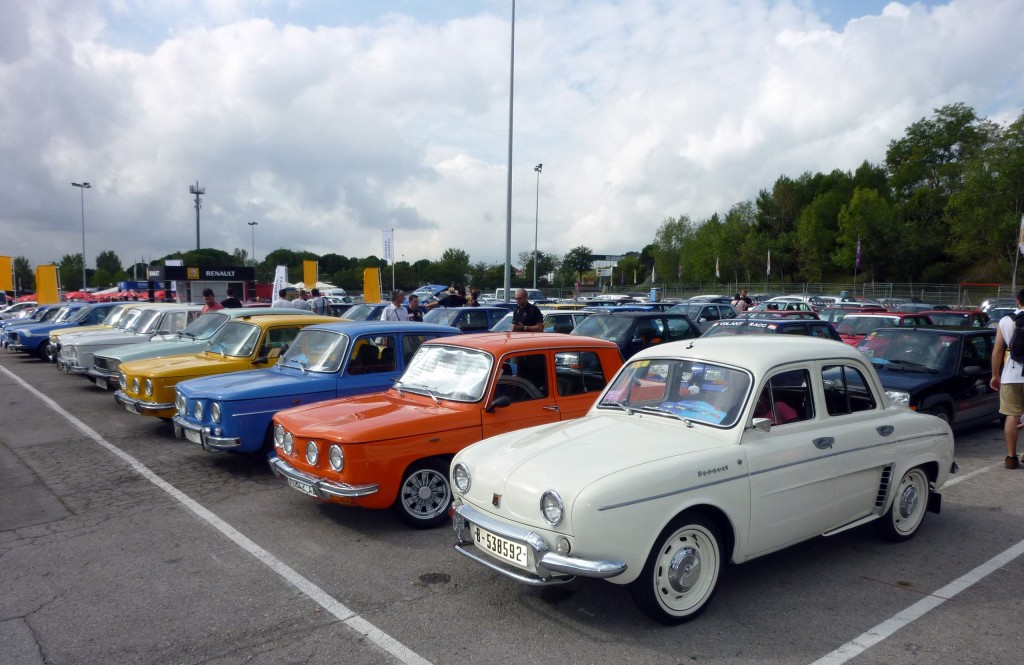 RECORD EN MONTMELÓ DURANTE  LA CONCENTRACIÓN RENAULT CLASSIC ESPAÑA COINCIDENTE CON LAS WORLD SERIES RENAULT.