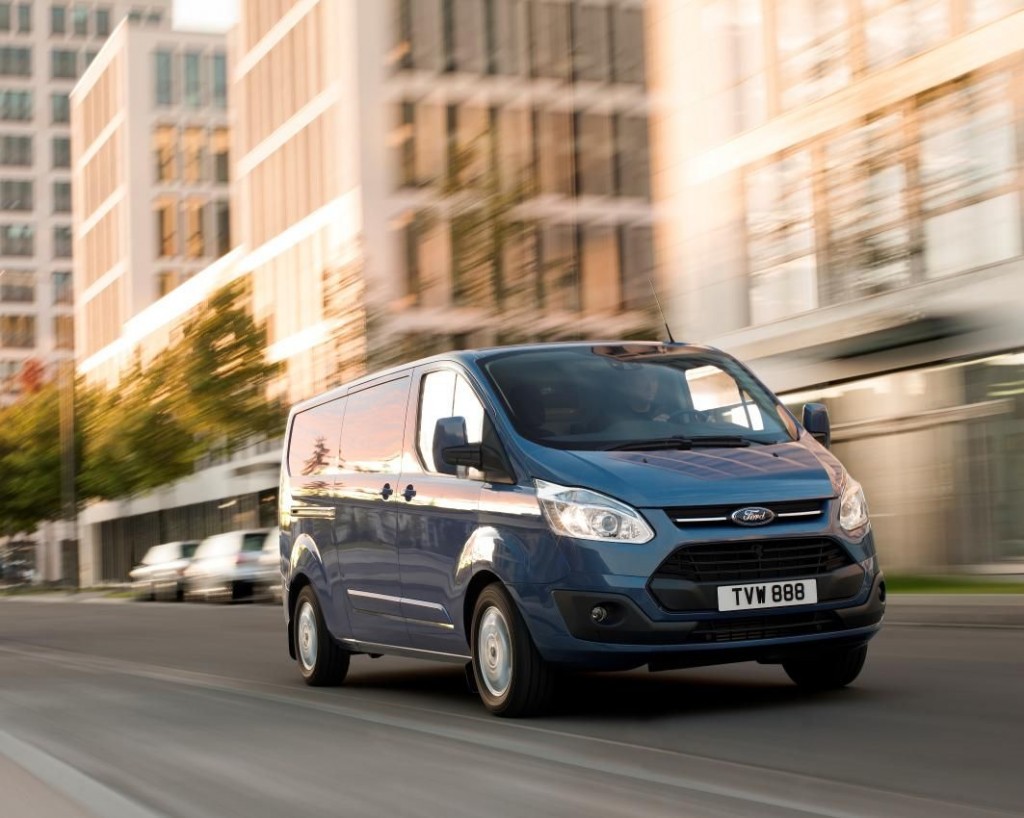 LA FORD TRANSIT CUSTOM LOGRA LA MEJOR CUOTA DE MERCADO DE COMERCIALES.