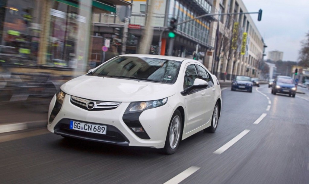 Opel Ampera.