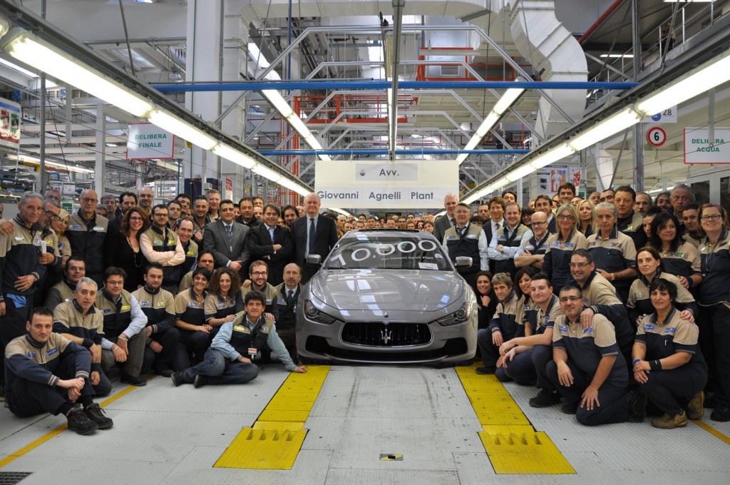 MASERATI CELEBRA LA SALIDA DE LOS PRIMEROS 10.000 VEHÍCULOS PRODUCIDOS EN LA PLANTA AVV. AGNELLI DE GRUGLIASCO.