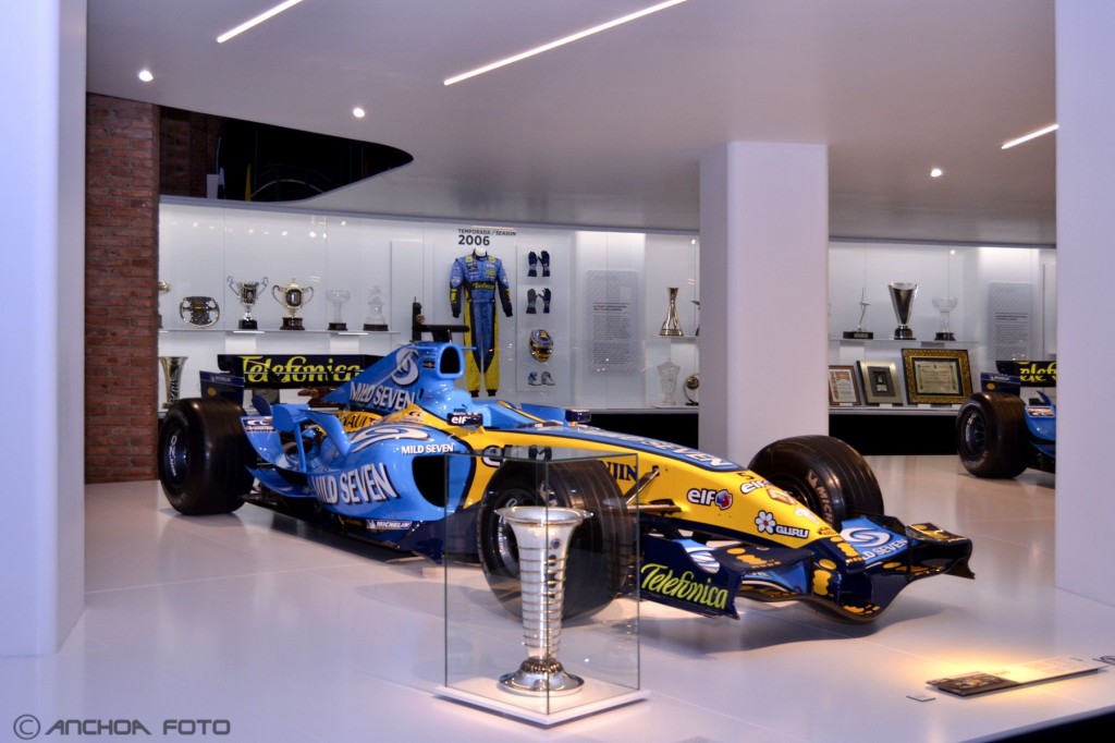 FERNANDO ALONSO COLLECTION