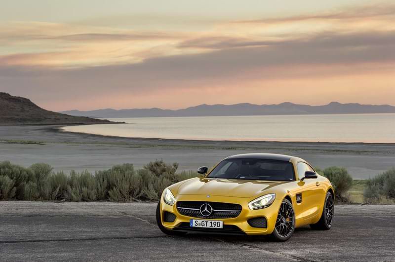 Nuevo Mercedes-AMG GT: fiel al V8, ahora es un 2+2 y suma tracción