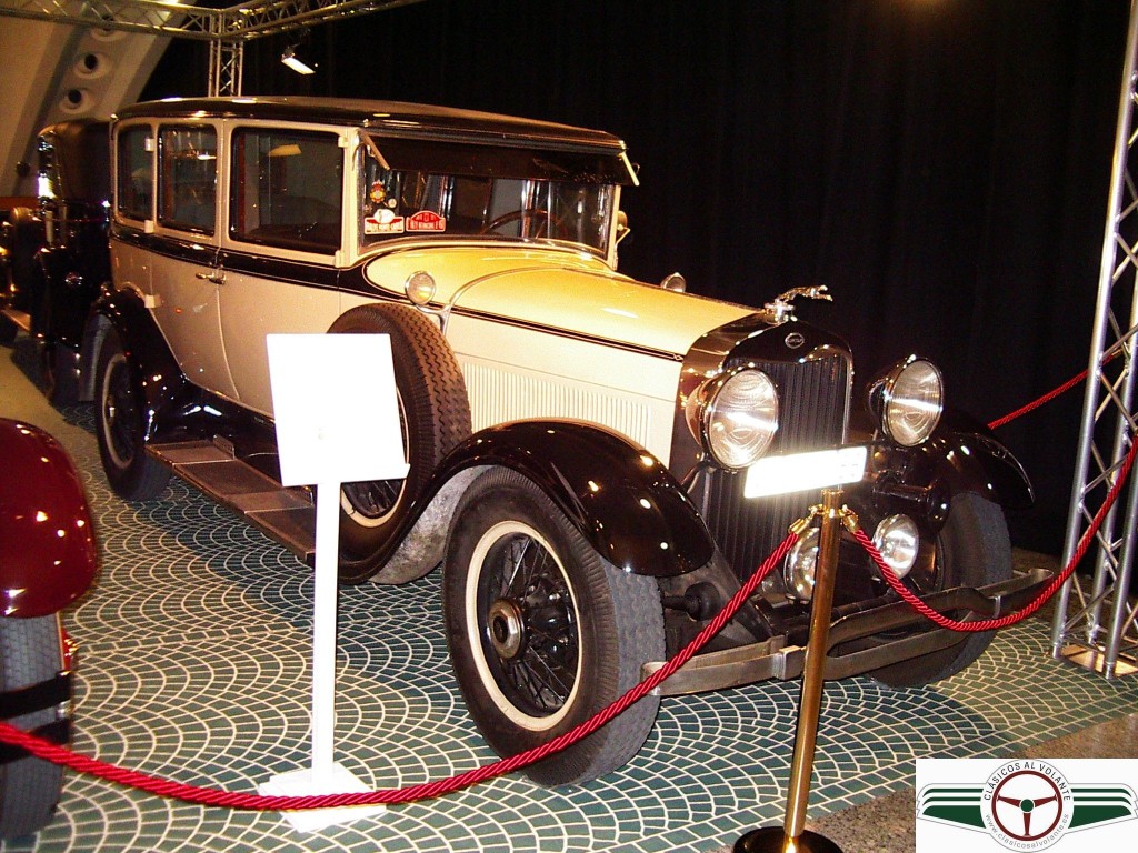 Club de Automóviles Antiguos de Valencia.