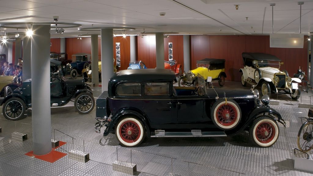 MUSEO DE LA HISTORIA DE LA AUTOMOCIÓN DE SALAMANCA