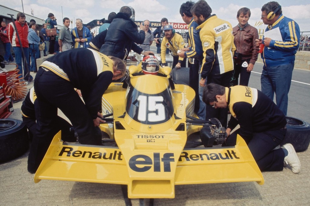 RENAULT