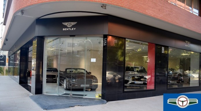 Bentley Valencia se encuentra en la Av. Maestro Rodrigo, 62