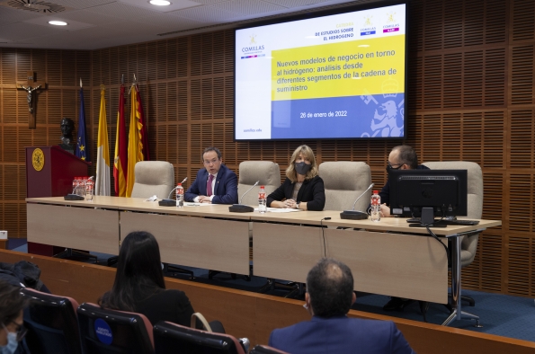 CÁTEDRA DE ESTUDIOS SOBRE EL HIDRÓGENO DE LA UNIVERSIDAD PONTIFICIA COMILLAS 