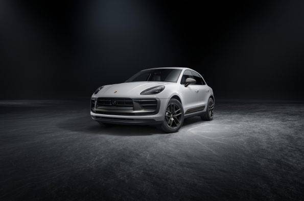 PORSCHE MACAN T