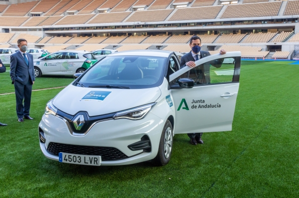 LA JUNTA DE ANDALUCÍA INCORPORA A SU FLOTA DE VEHÍCULOS OFICIALES EL RENAULT ZOE E-TECH ELÉCTRICO