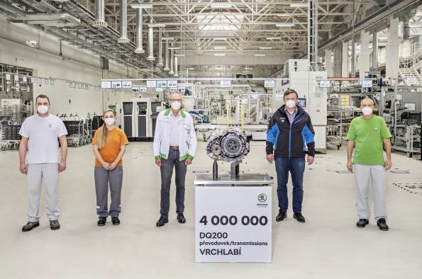 ŠKODA FABRICA CUATRO MILLONES DE CAJAS DE CAMBIOS AUTOMÁTICAS DQ200 EN SU PLANTA DE VRCHLABÍ 