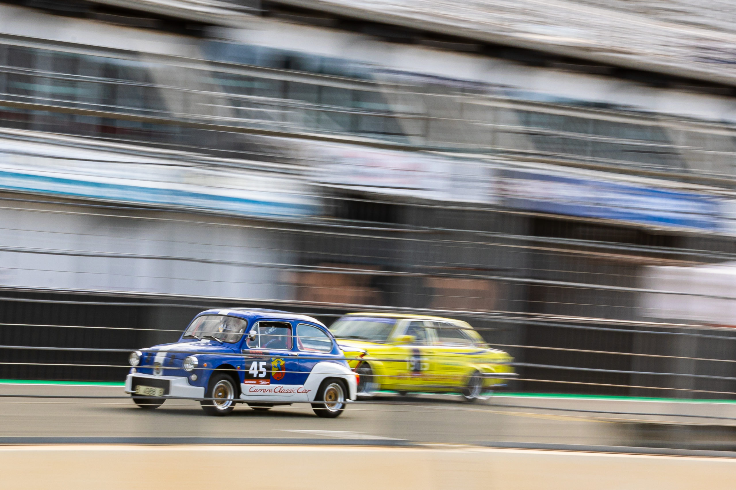 50 CLÁSICOS RODARON POR EL CIRCUIT RICARDO TORMO DURANTE LAS PRUEBAS DE REGULARIDAD CELEBRADA DURANTE EL RACING LEGENDS 