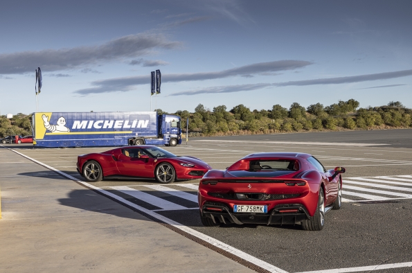 NUEVOS NEUMÁTICOS MICHELIN PARA EL FERRARI 296 GTB