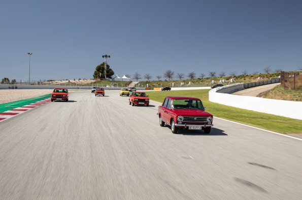 SEAT PARTICIPÓ CON DIVERSAS CARRERAS Y DESFILES DE VEHÍCULOS SOBRE EL TRAZADO CATALÁN, ASÍ COMO EXHIBICIONES Y OTRAS ACTIVIDADES QUE SE DESARROLLARON EN EL PADDOCK