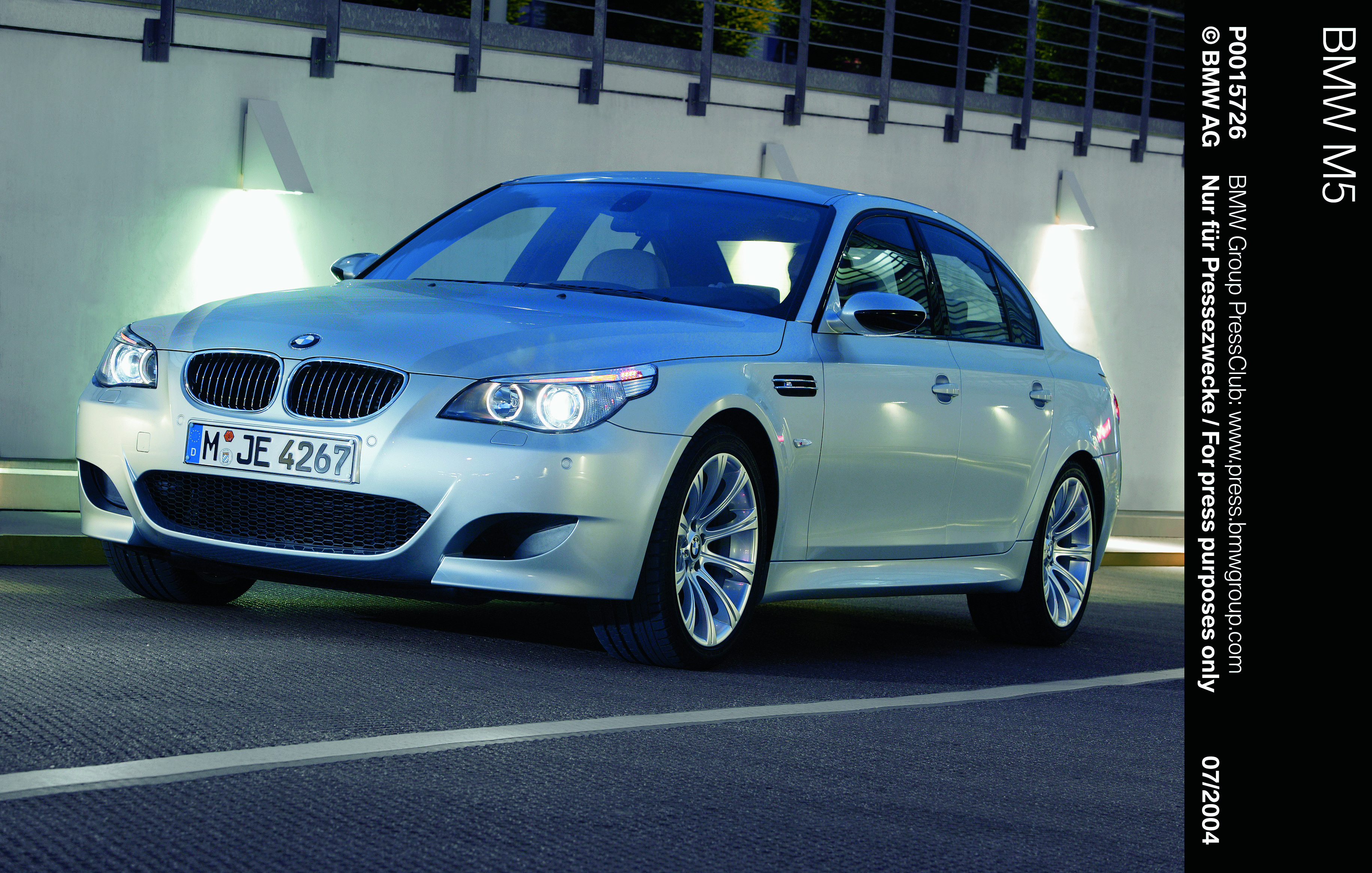 BMW M5 (E60)