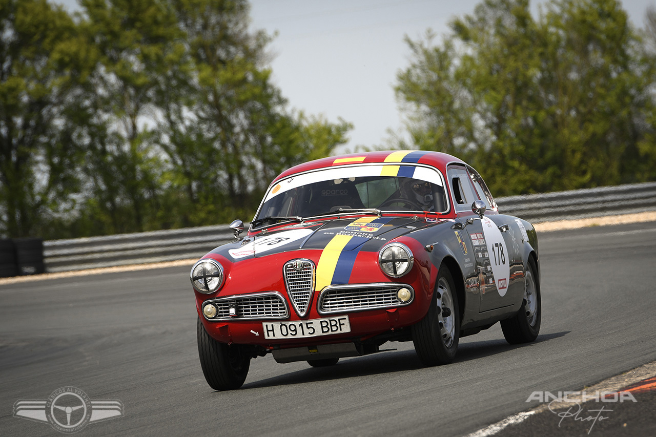 El Alfa Giulietta Sprint Veloce del 59 del equipo español