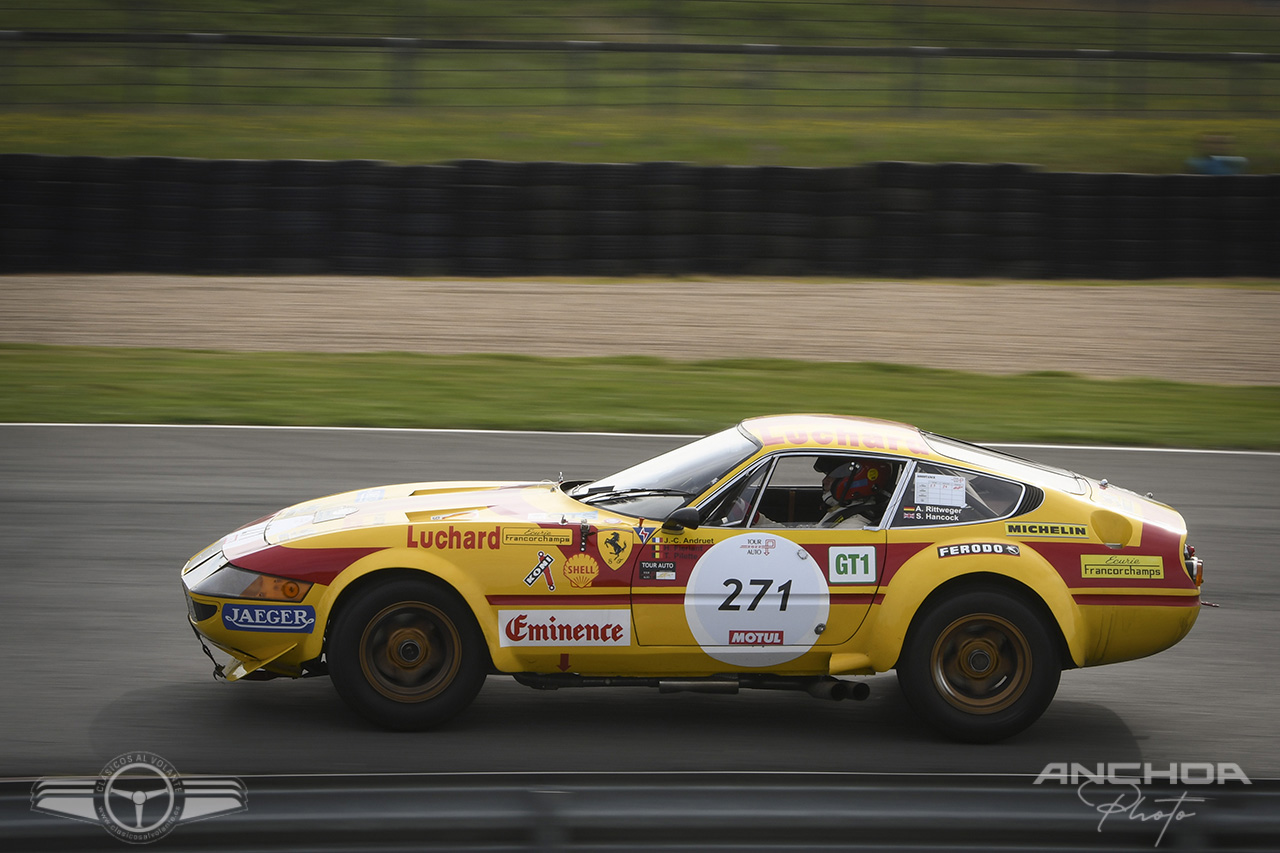 Impresionante Ferrari 365 GTB/4 de 1975