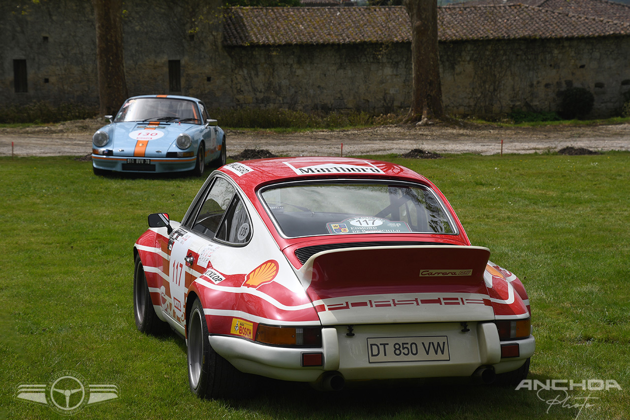 Dos Porsche 911 Carrera RS descansando