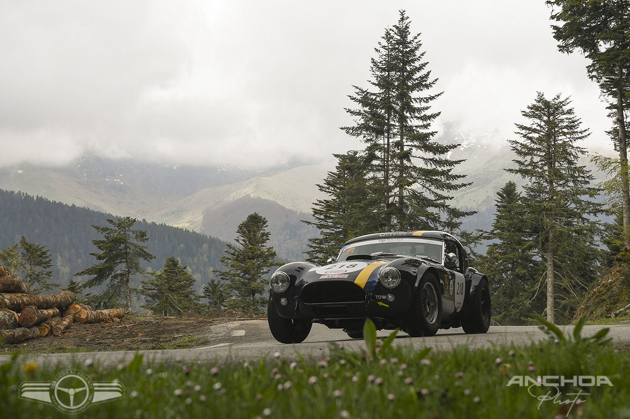 El Cobra 289 de 1963 acabó ganando el Tour con Thierry Boutsen al volante