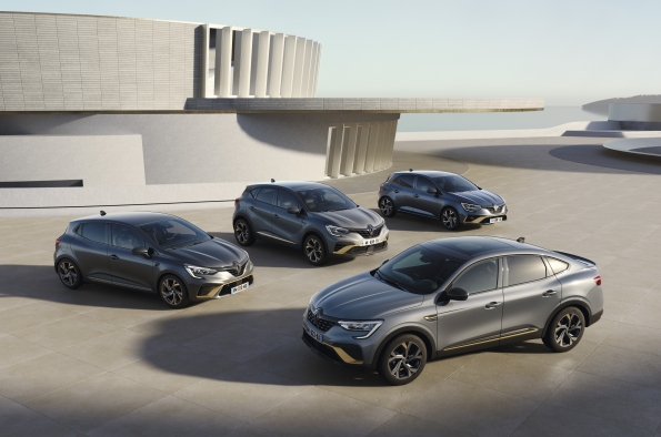 RENAULT «E-TECH ENGINEERED» 