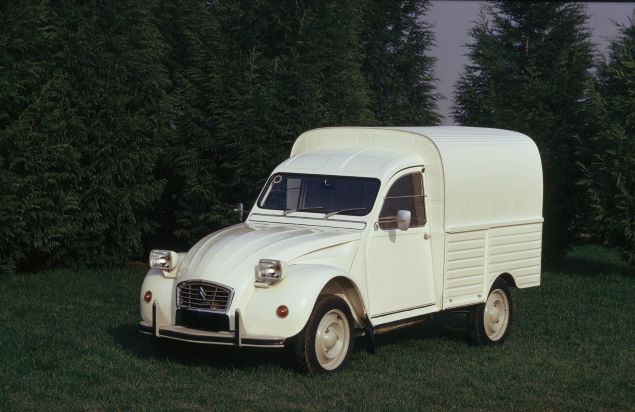 CITROËN 2CV AK 400 (1975)