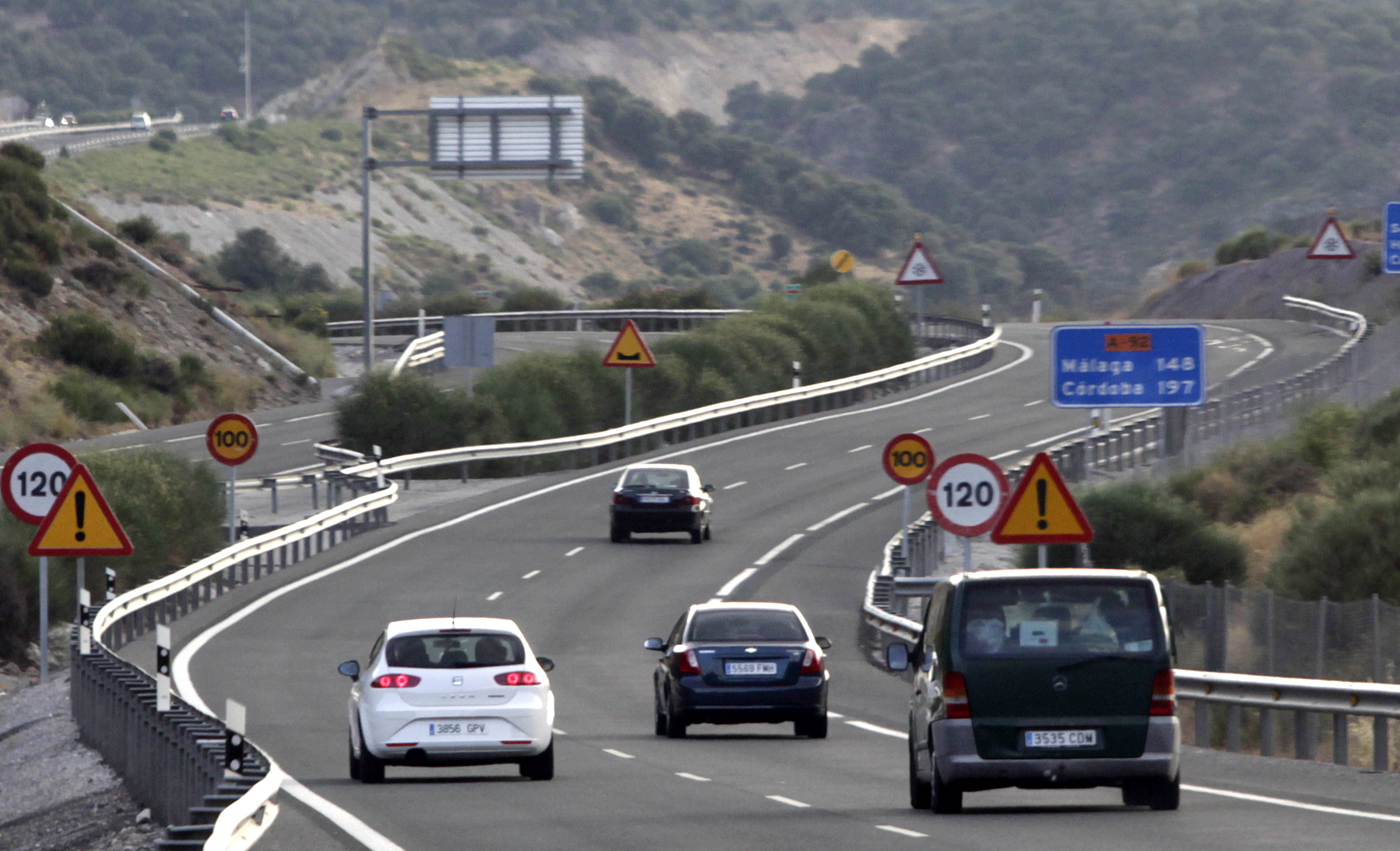 OBRAS DE REHABILITACIÓN Y MEJORA TANTO EN LA AUTOVÍA A-6, COMO EN LA M-50 