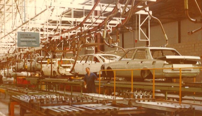 LA CONSTRUCCIÓN DEL PEUGEOT 505 EN VIGO