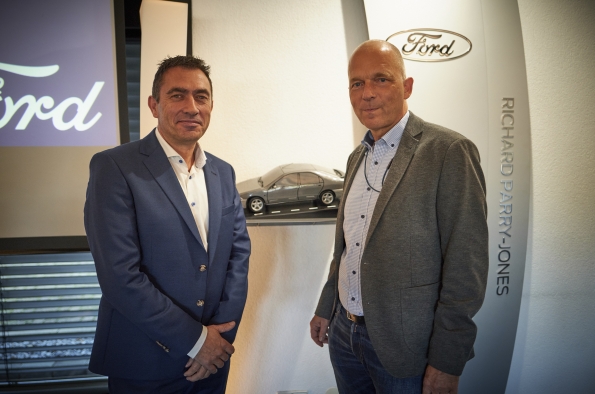 RICHARD PARRY-JONES, ANTIGUO VICEPRESIDENTE DE DESARROLLO GLOBAL DE PRODUCTOS DE FORD, TIENE YA UN EDIFICIO BAUTIZADO EN SU HONOR EN EL CAMPO DE PRUEBAS DE LOMMEL, EN BÉLGICA