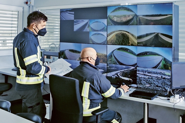 LA PROTECCIÓN DEL MEDIO AMBIENTE TAMBIÉN JUEGA UN PAPEL IMPORTANTE PARA ESTE CENTRO TÉCNICO DE PORSCHE