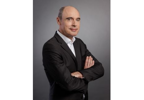 THIERRY CHARVET, ACTUALMENTE VICEPRESIDENTE SENIOR DE CALIDAD SUMARÁ A SUS RESPONSABILIDADES LA DE DIRECTOR INDUSTRIAL DE RENAULT GROUP