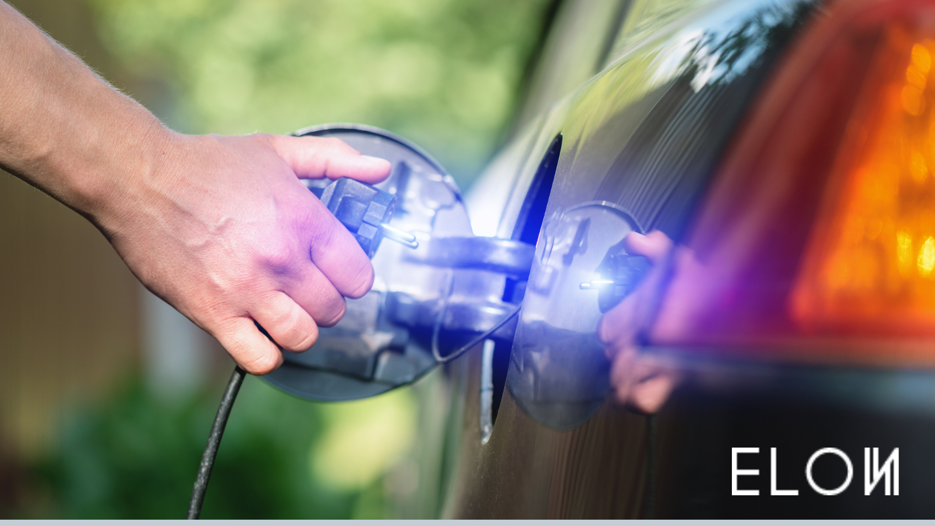 ELON ENERGÍAS RENOVALES SACA AL MERCADO UNA GAMA DE CARGADORES DE COCHES ELÉCTRICOS