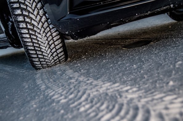 BRIDGESTONE OFRECE SUS RECOMENDACIONES PARA CIRCULAR CON SEGURIDAD POR CARRETERAS DE MONTAÑA