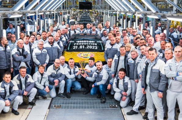 COMIENZA LA PRODUCCIÓN REGULAR DEL NUEVO JEEP® AVENGER EN LA PLANTA DE STELLANTIS EN TYCHY 