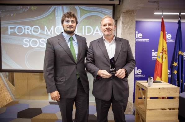 KIA RECIBE EL PREMIO A “MEJOR SOLUCIÓN INTEGRADA DE MOVILIDAD”