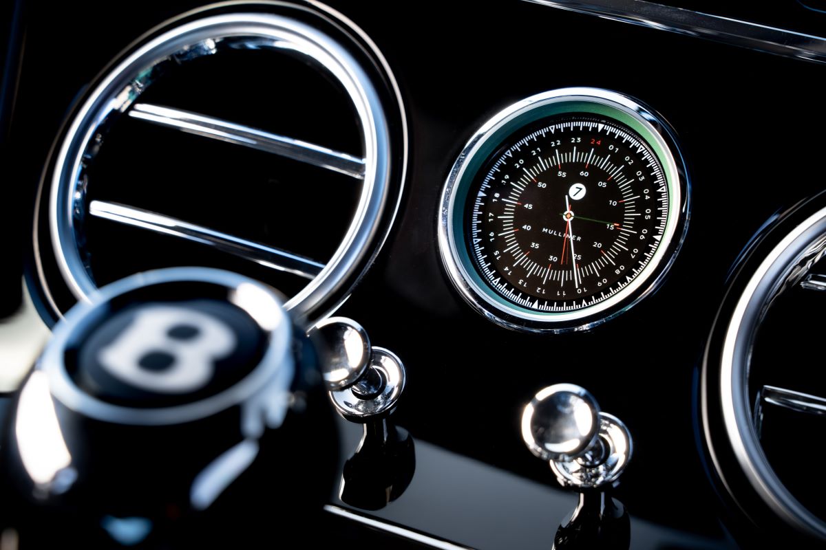 •	CRAFTED BY MULLINER, BENTLEY’S PERSONAL COMMISSIONING DIVISION