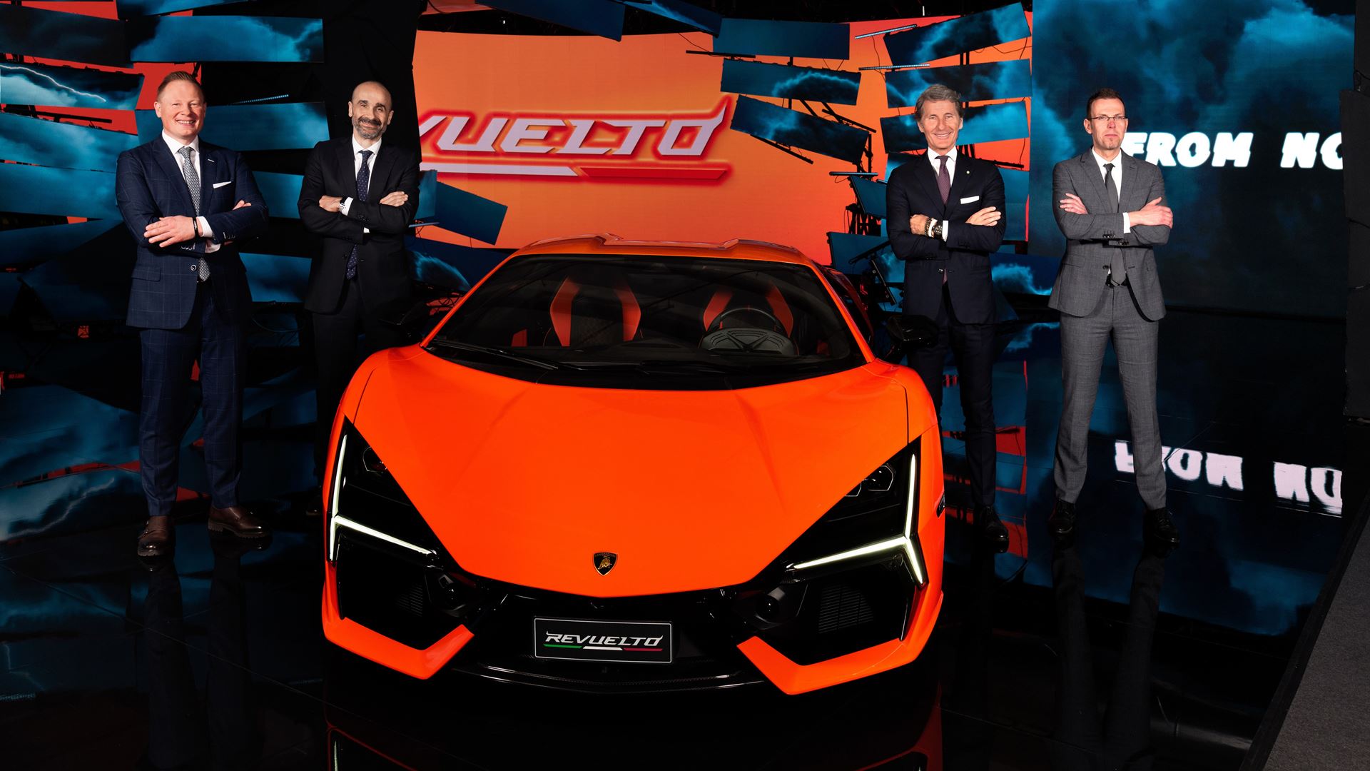 THE LAMBORGHINI REVUELTO MAKES ITS WORLD DEBUT IN SANT’AGATA BOLOGNESE