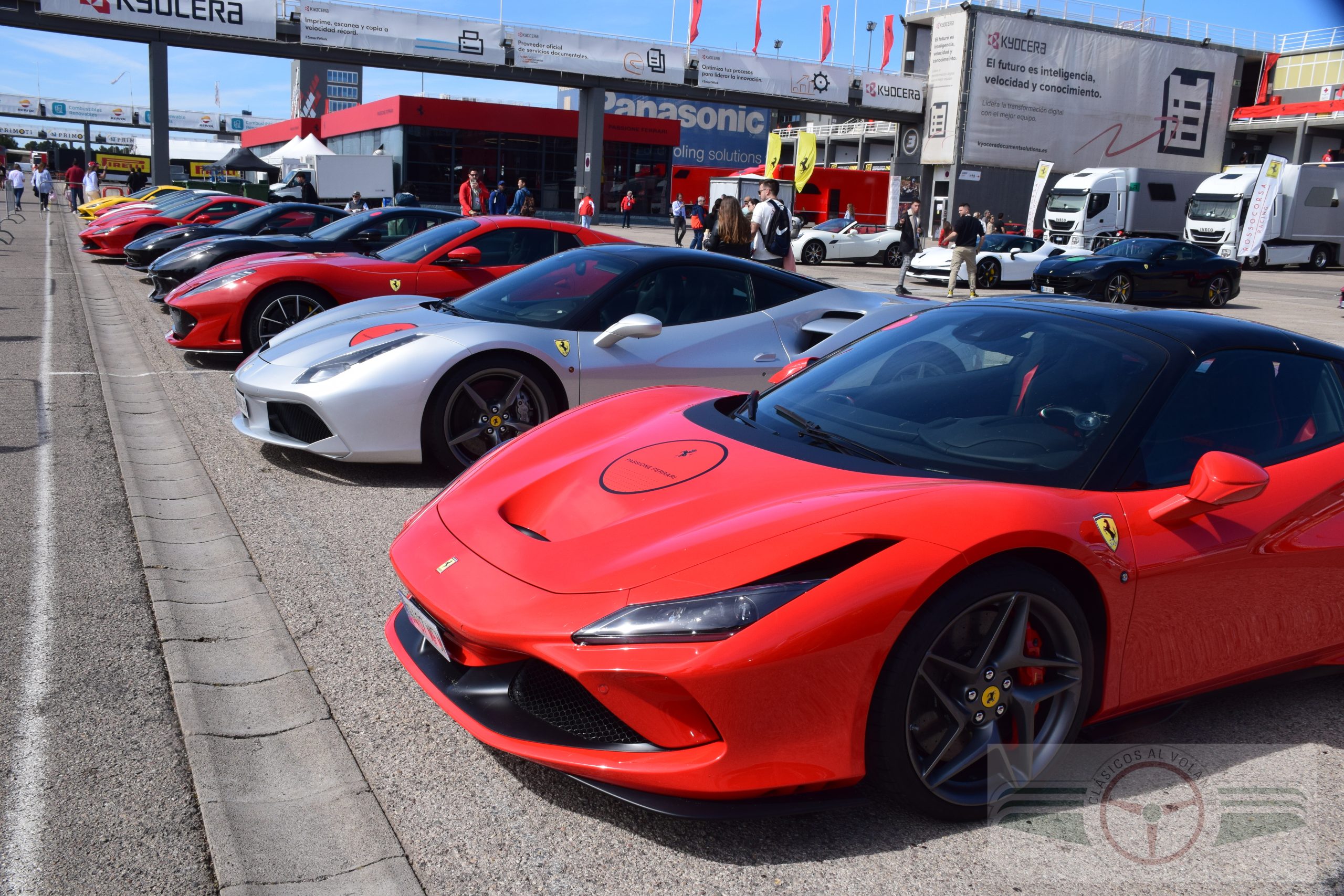 LOS CLIENTES DE FERRARI DISFRUTARON A LO GRANDE CON SUS COCHES CON EL COMPLETO PROGRAMA DE ACTIVIDADES DEL PASSIONE FERRARI VALENCIA 2023