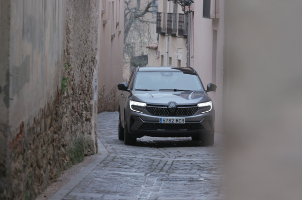 EL RENAULT AUSTRAL RECORRE 235 VUELTAS AL MUNDO PARA GARANTIZAR SU CALIDAD