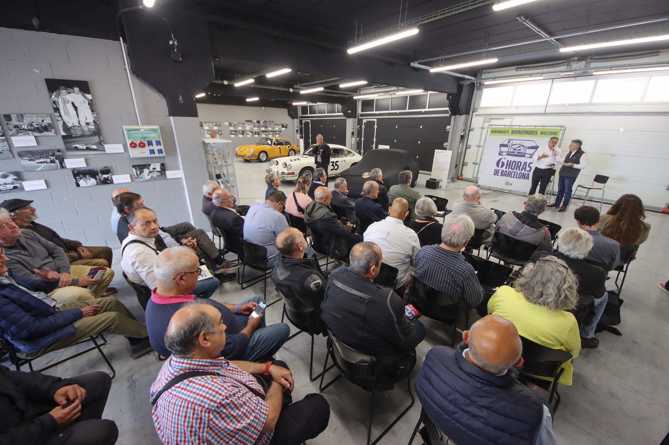 AYER SE INAUGURÓ EN LOS BOXES Nº 1, 2 Y 3 DEL CIRCUIT DE BARCELONA-CATALUNYA LA EXPOSICIÓN EN HOMENAJE A LAS CARRERAS DE RESISTENCIA QUE TUVIERON LUGAR EN EL CIRCUITO URBANO DE MONTJUÏC