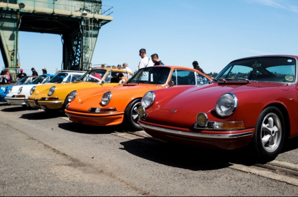 LA EDICIÓN DE 2023 DE LA CÉLEBRE REUNIÓN DE MODELOS PORSCHE REFRIGERADOS POR AIRE SE HA CELEBRADO EN MARE ISLAND, SAN FRANCISCO