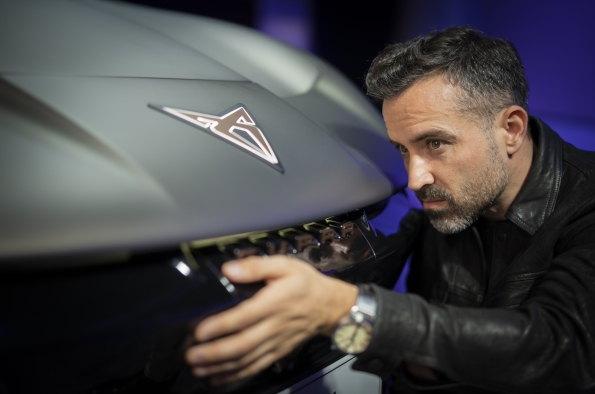 ALBERTO TORRECILLA ES RESPONSABLE DEL EQUIPO DE DISEÑO DEL NUEVO CUPRA TAVASCAN