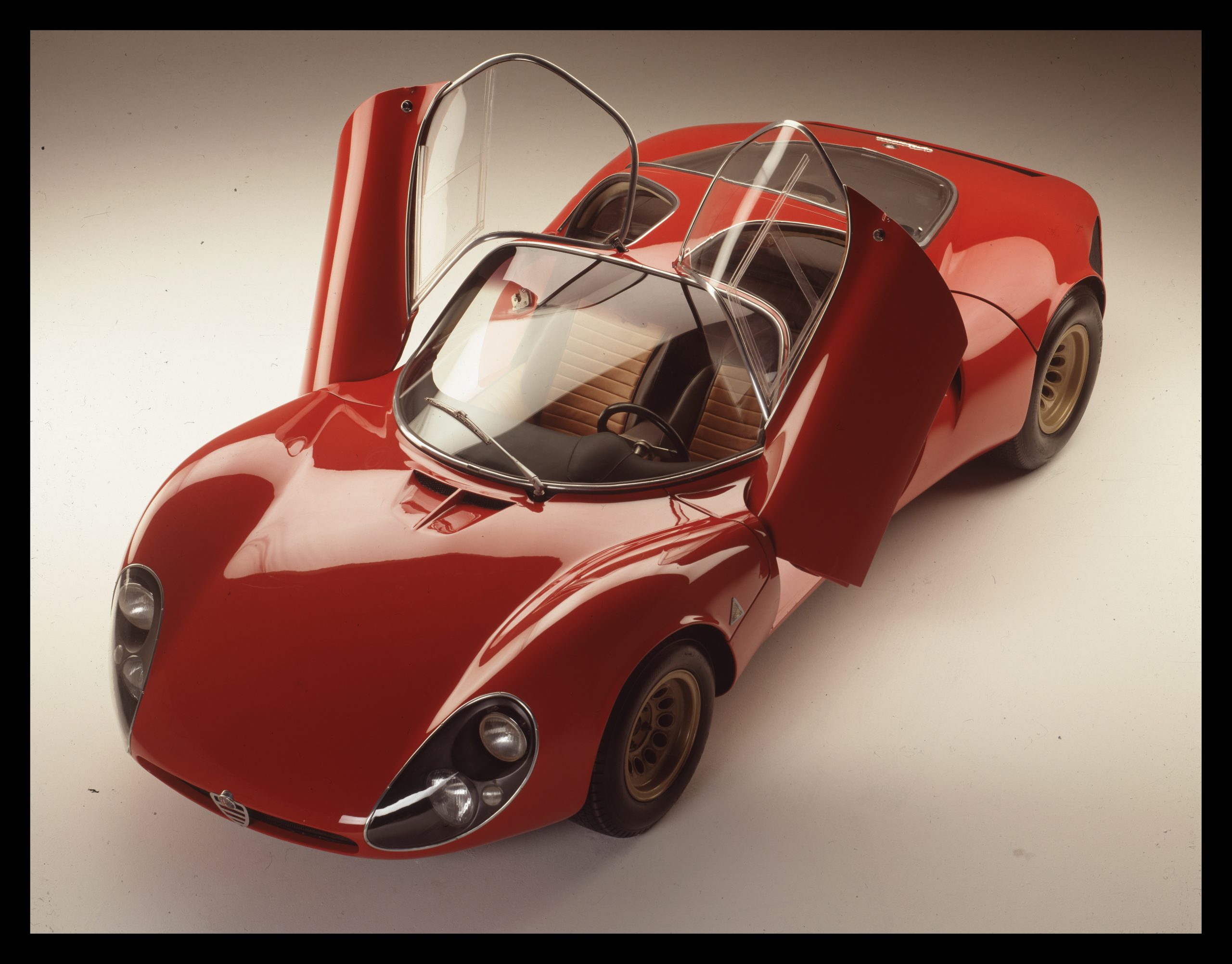 PROTOTIPO DE ALFA ROMEO 33 STRADALE (1967)