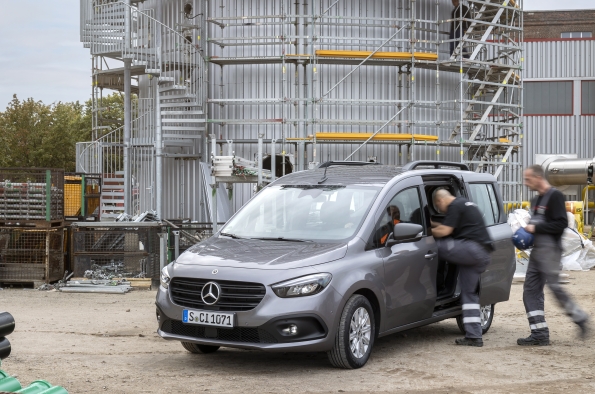 INICIO DE VENTAS DE LA FURGONETA ELÉCTRICA MERCEDES-BENZ eCITAN