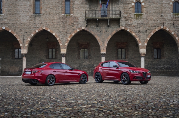 NUEVOS GIULIA Y STELVIO QUADRIFOGLIO 