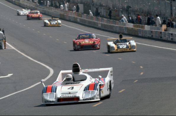 EN LOS AÑOS ’80 Y ’90 CONVIVIERON LOS COCHES CERRADOS Y ABIERTOS